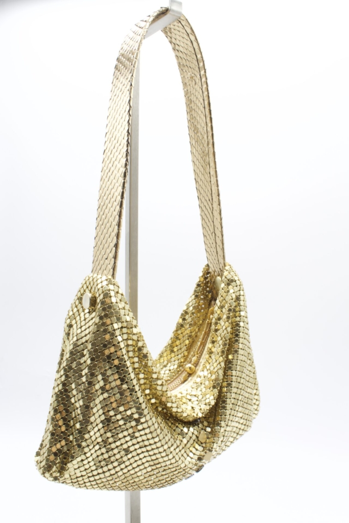 Gwen Shoulder Bag gold (2) Gwen Shoulder Bag gold